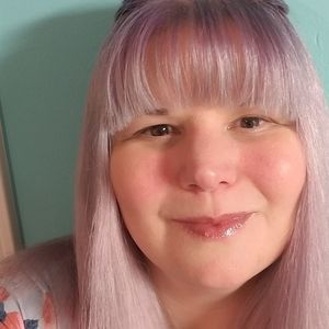 Meet your Posher, Carrie